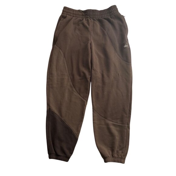 ALO Yoga Pants - ALO Yoga Make Waves Sweatpant in Espresso Tonal